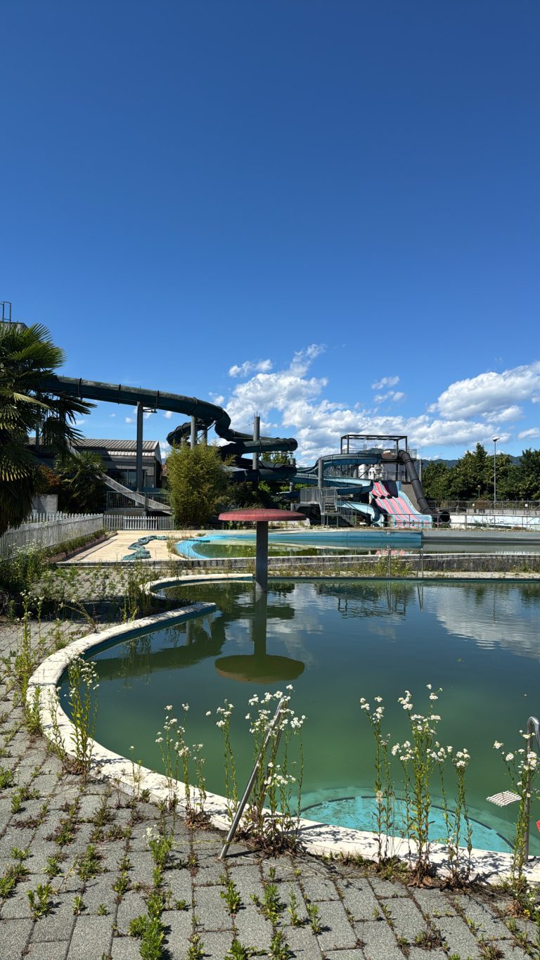 Abandoned water park (acquapark)