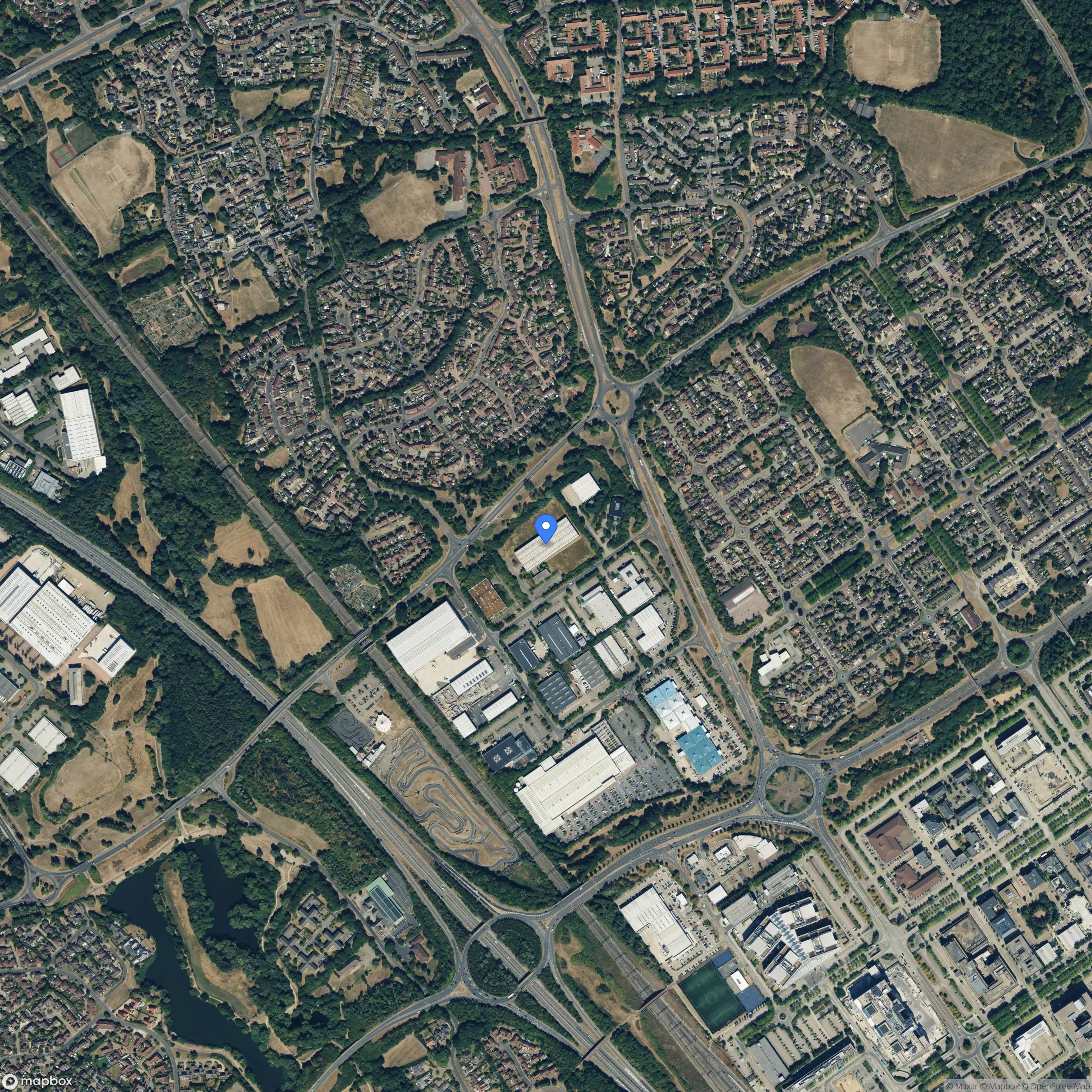 52°02'37.4"N 0°46'51.1"W