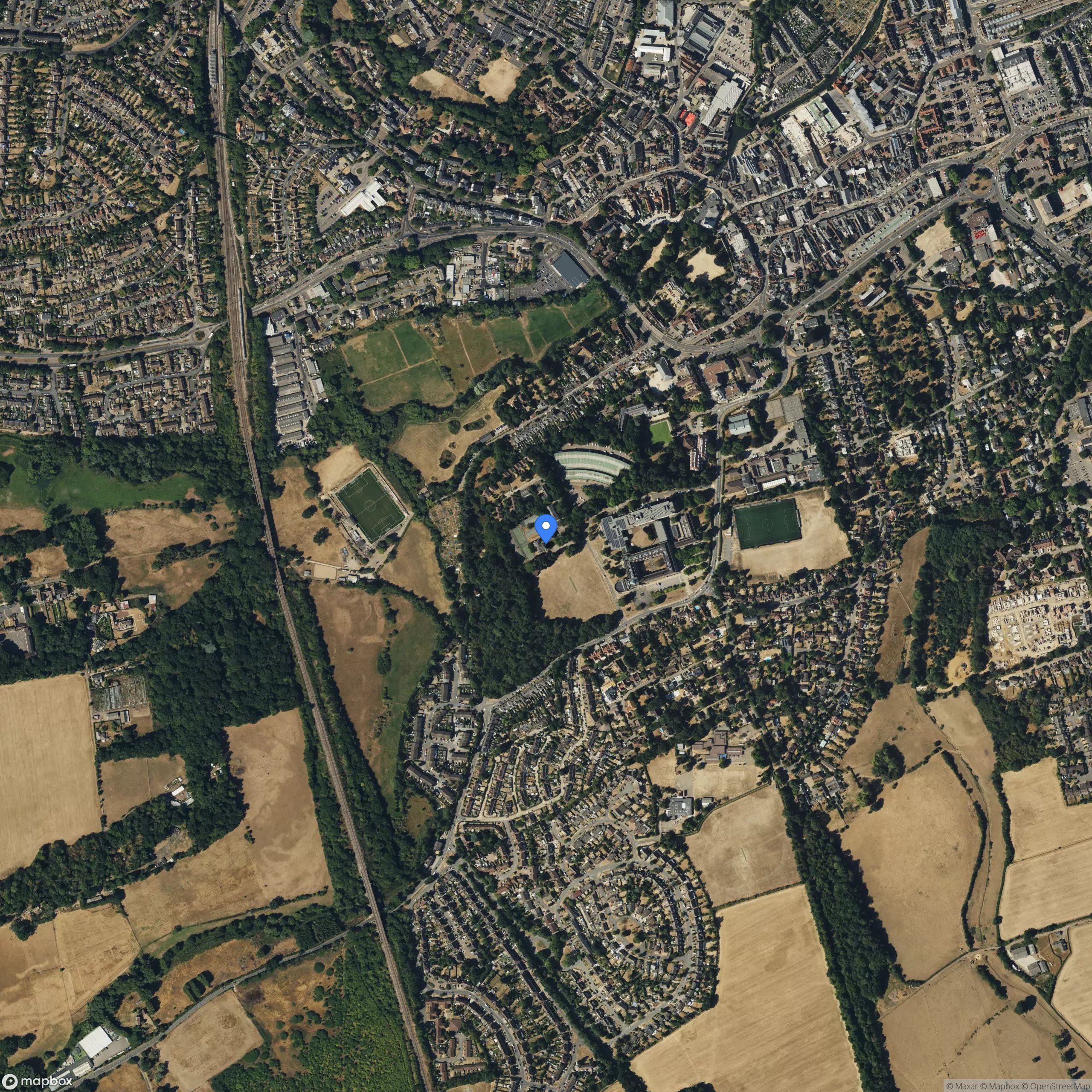 51°47'28.0"N 0°05'02.2"W