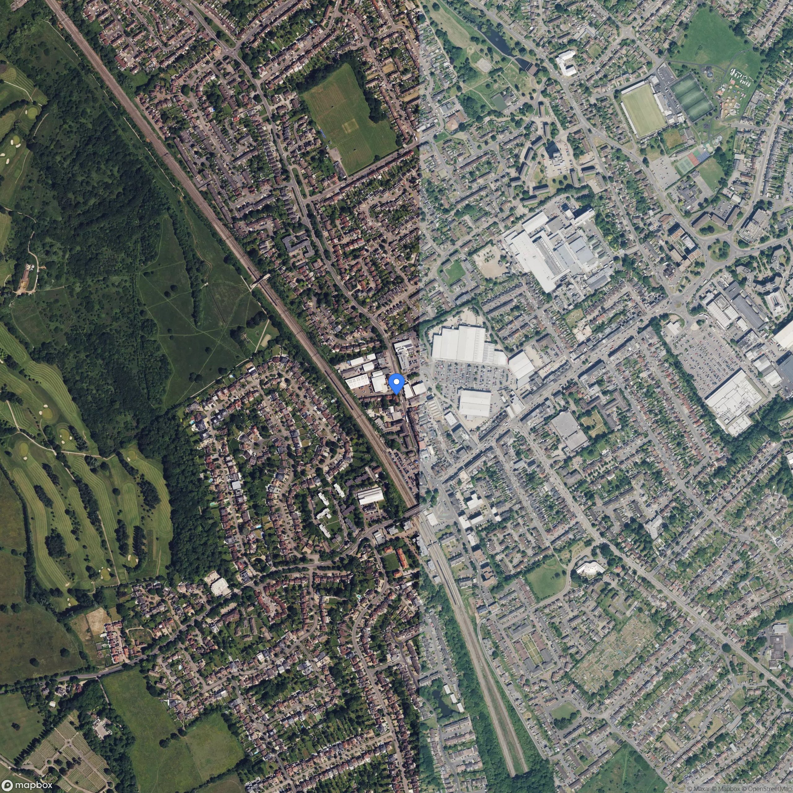 51°39'20.9"N 0°16'51.4"W