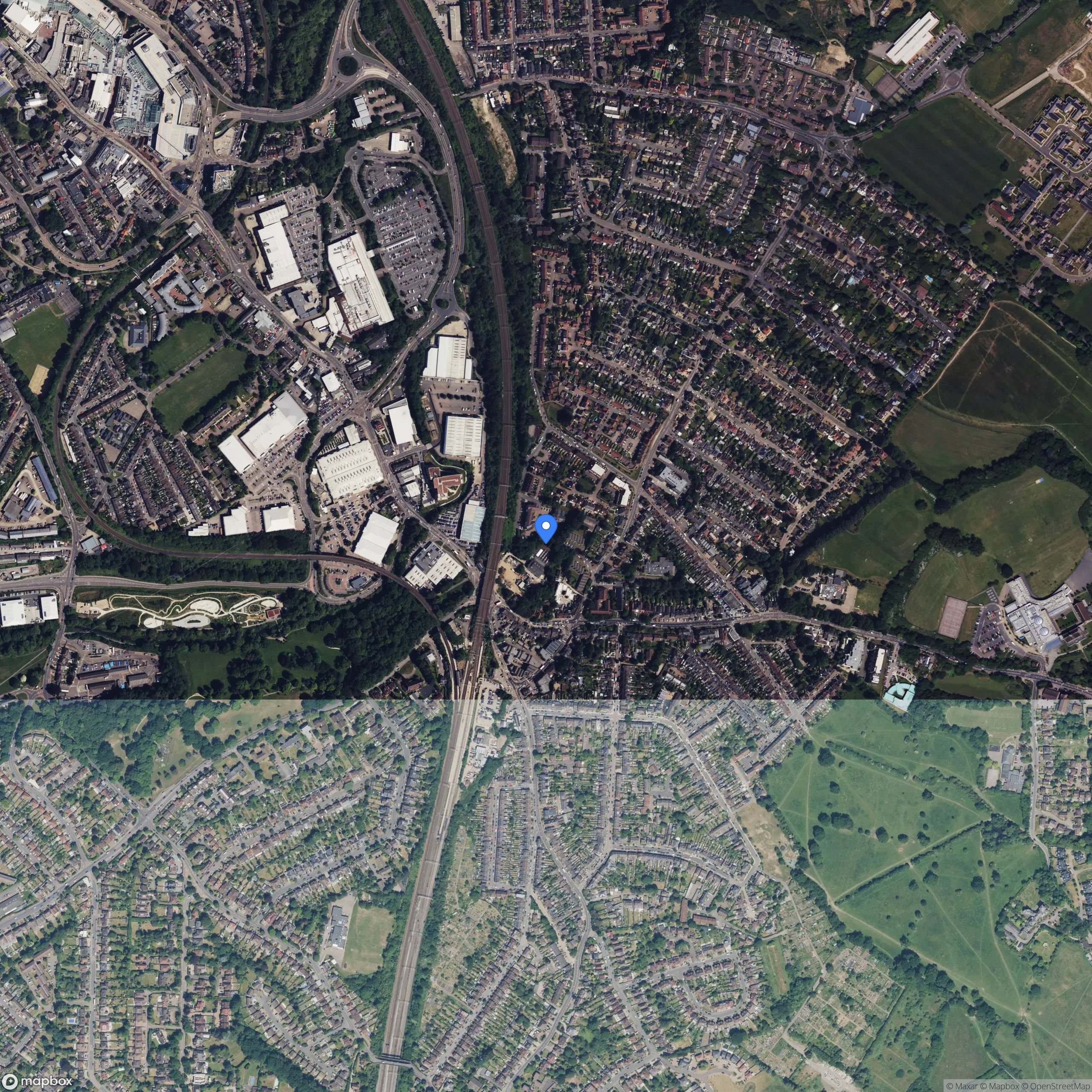 51°38'51.7"N 0°22'58.4"W