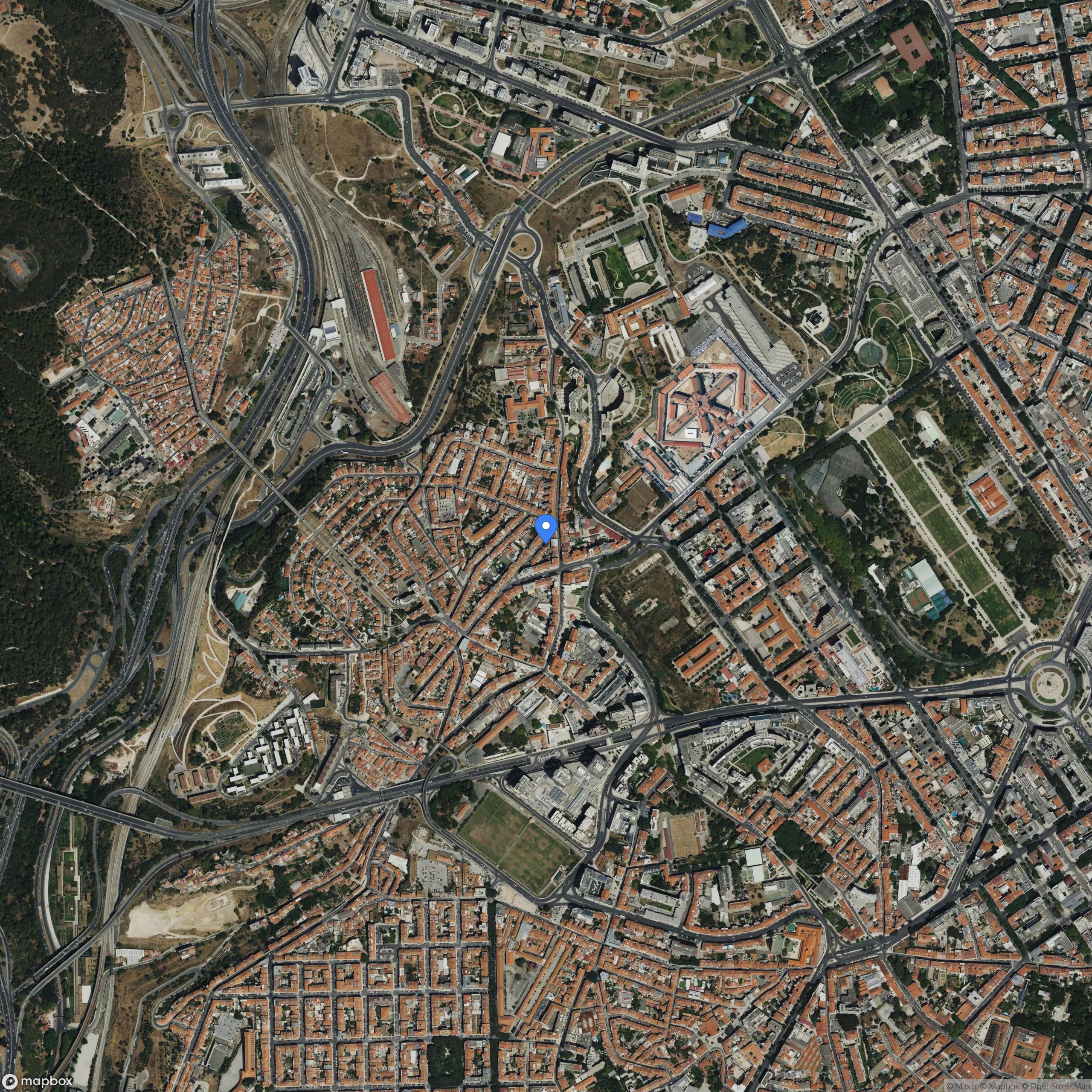 38°43'40.9"N 9°09'45.7"W