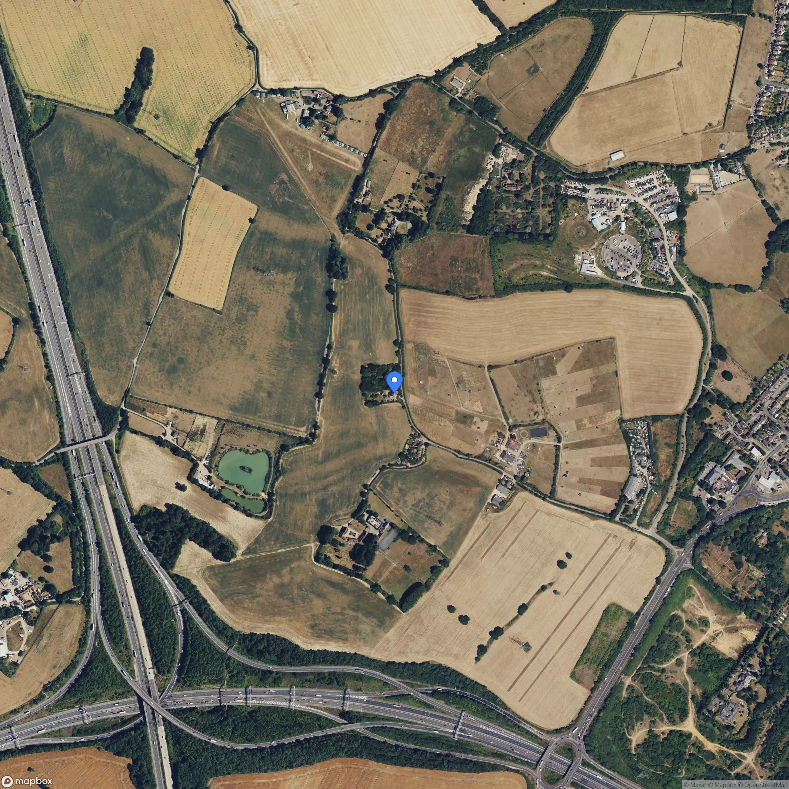 51°43'22.7"N 0°22'36.1"W