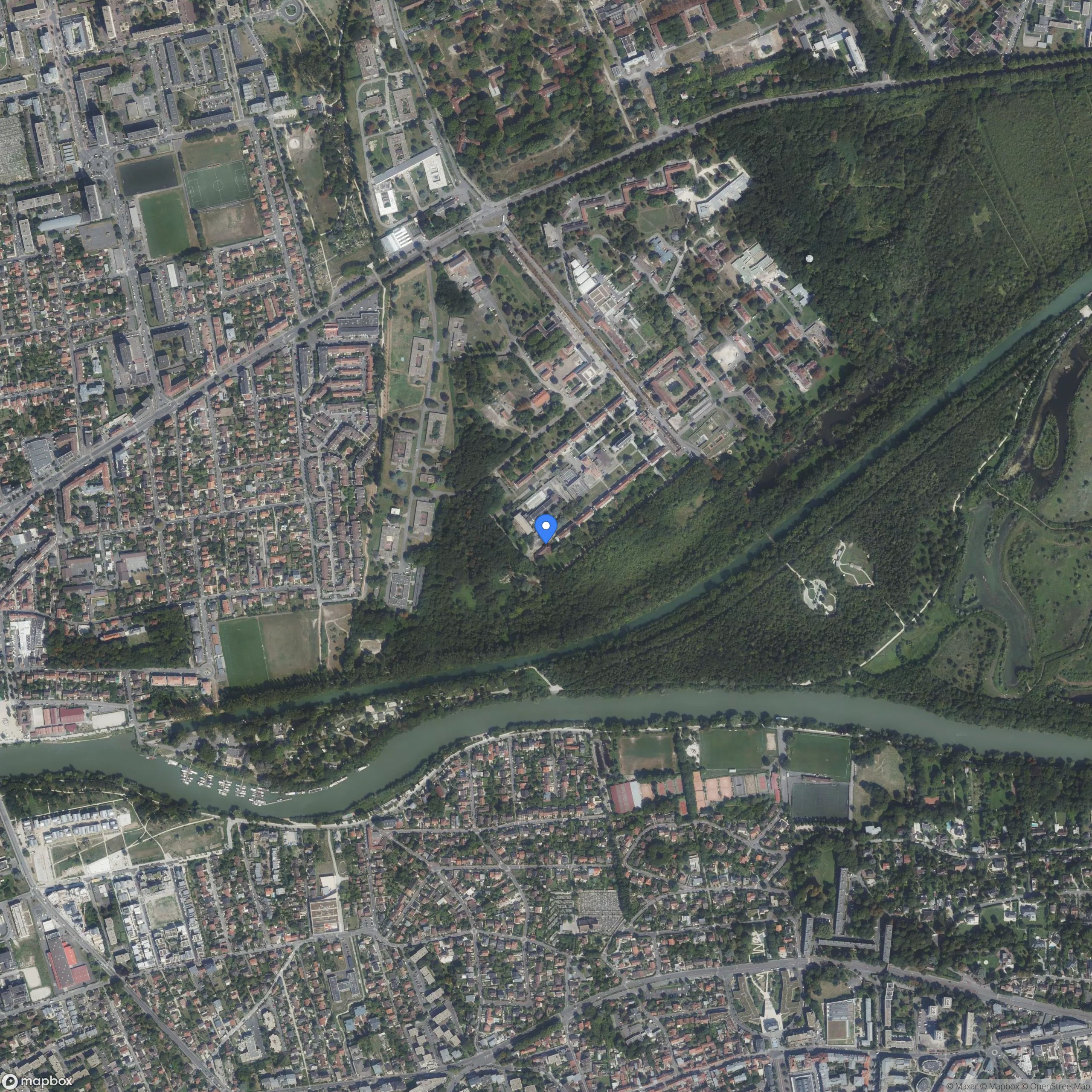 48°51'26.0"N 2°32'48.5"E