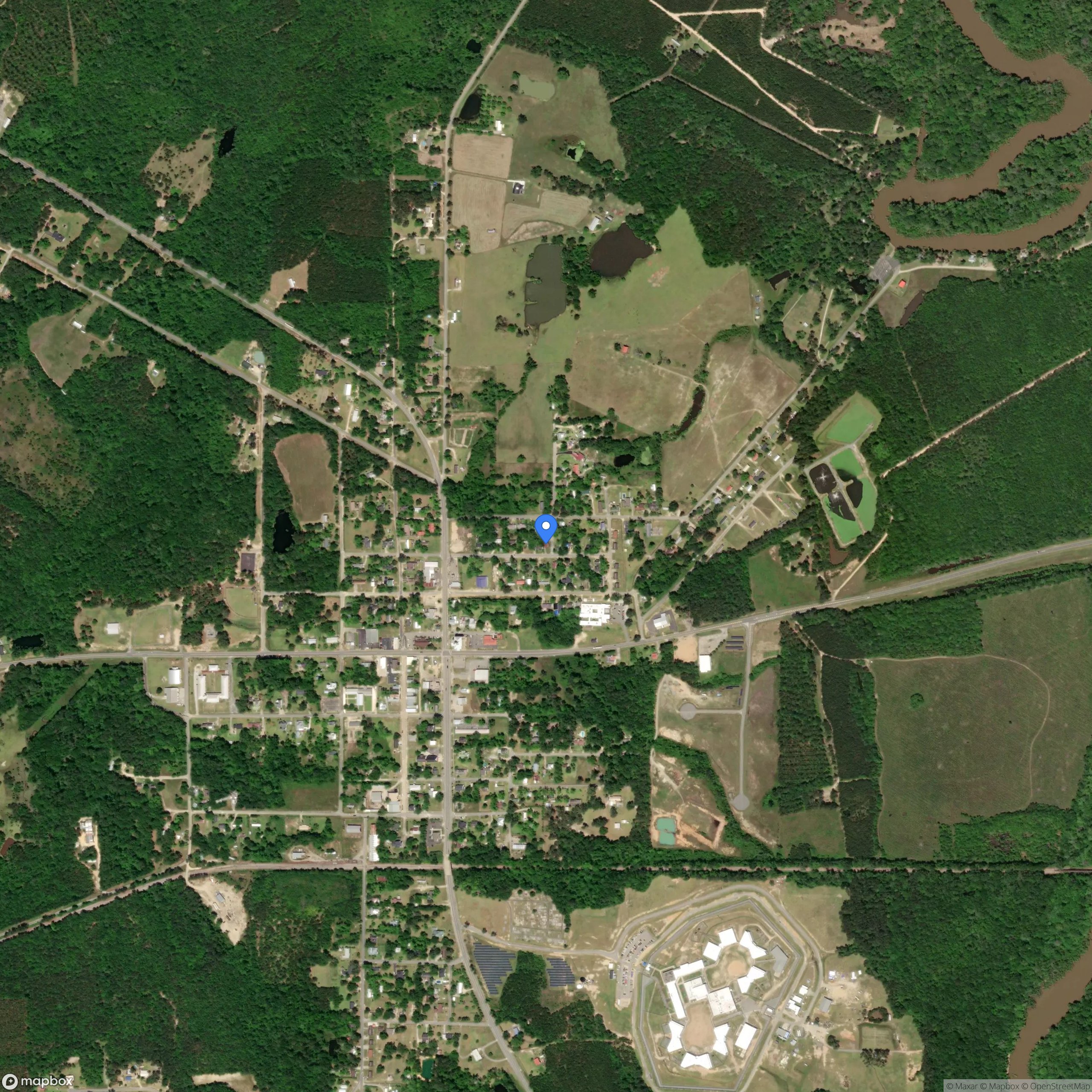 31°59'40.8"N 83°18'15.8"W