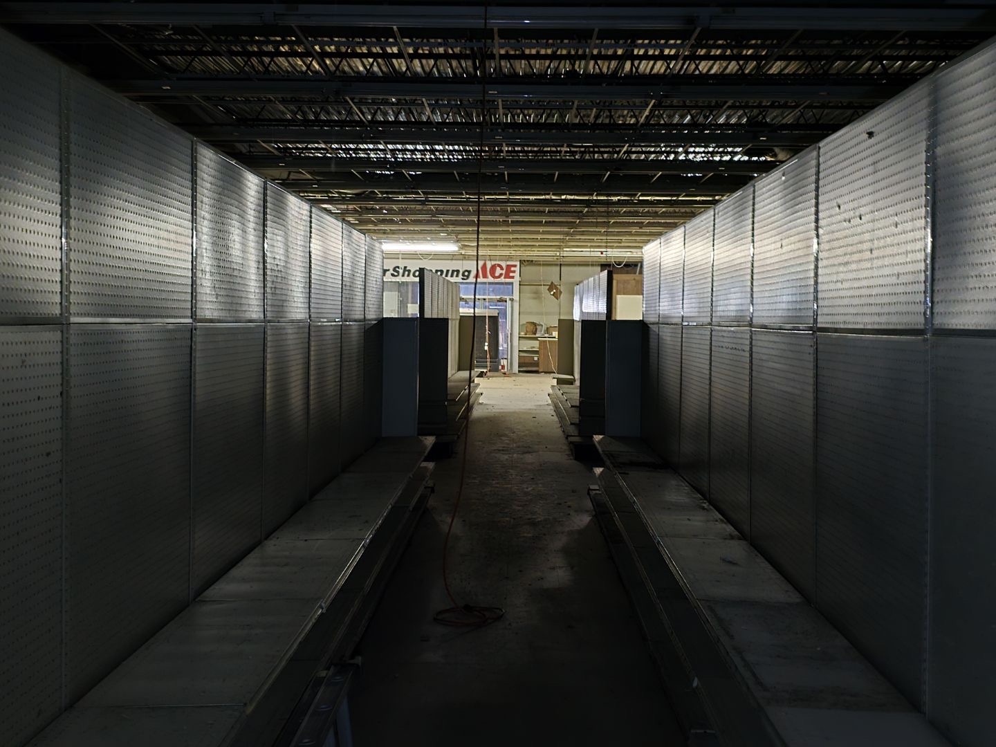 Abandoned ACE hardware