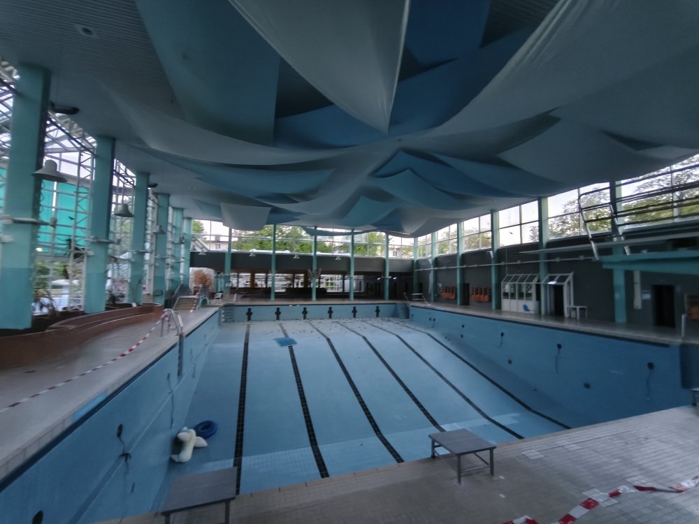 Abandoned Swimming Pool