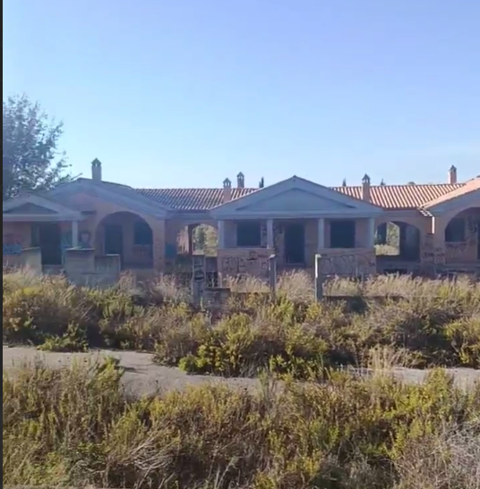Full Abandoned Neighborhood