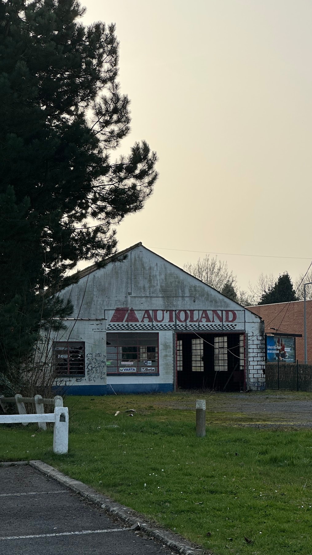 AUTOLAND