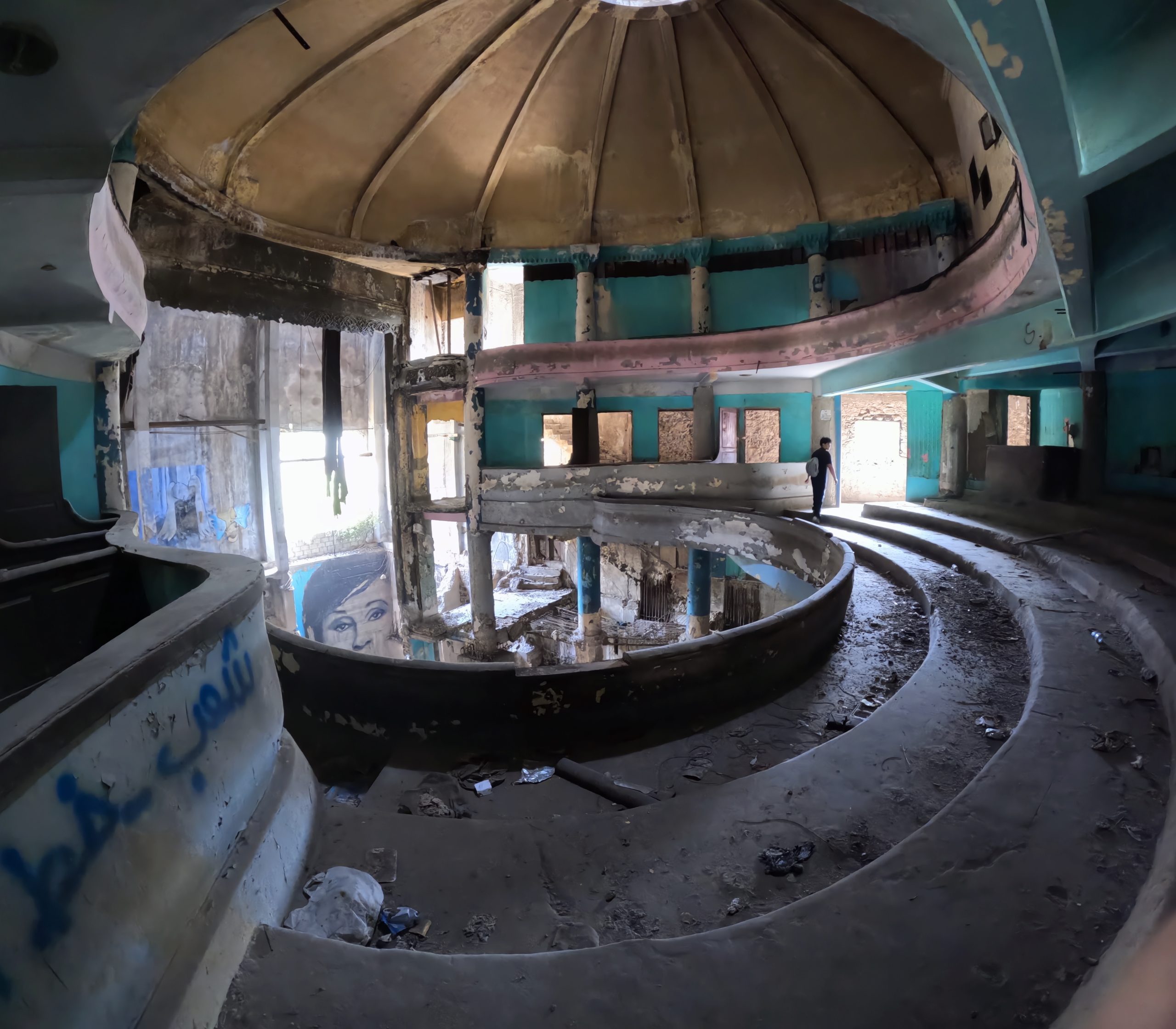 Abandoned theatre dt beirut