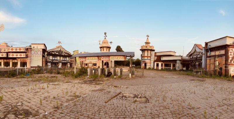 Abbandoned Theme Park