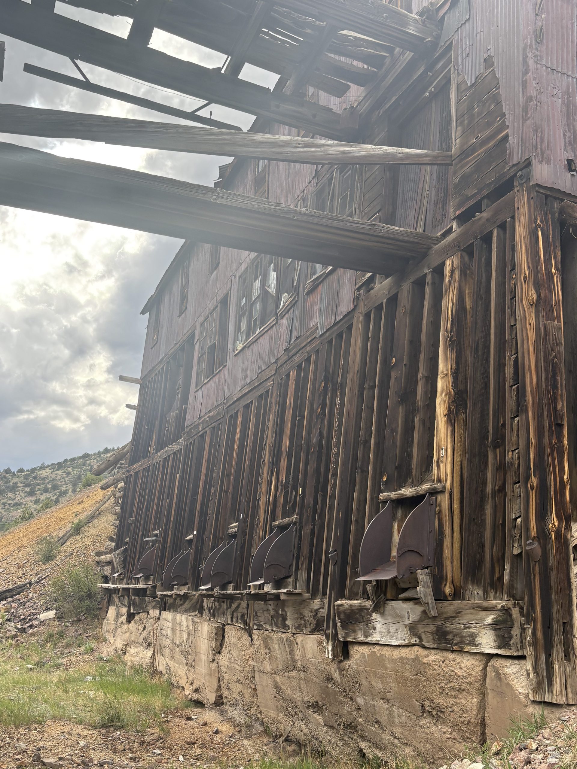 Abandoned mine