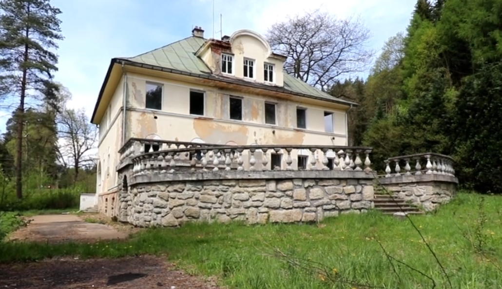 factory worker's villa